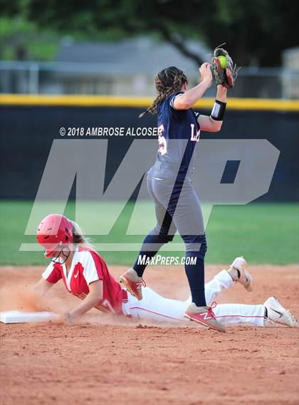 Thumbnail 3 in Lamar vs. Katy (UIL 6A Area Playoff) photogallery.