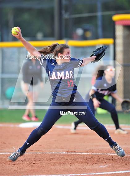 Thumbnail 1 in Lamar vs. Katy (UIL 6A Area Playoff) photogallery.