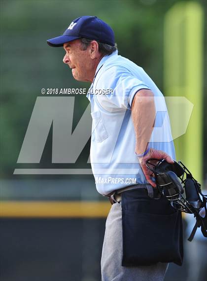 Thumbnail 1 in Lamar vs. Katy (UIL 6A Area Playoff) photogallery.