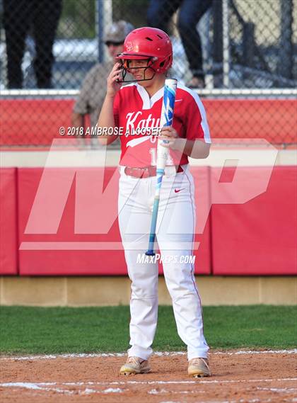 Thumbnail 2 in Lamar vs. Katy (UIL 6A Area Playoff) photogallery.