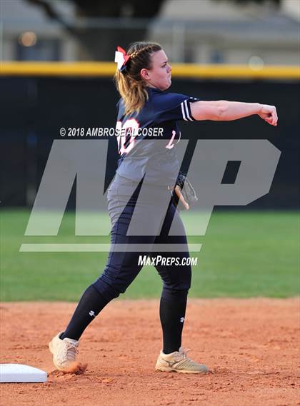 Thumbnail 1 in Lamar vs. Katy (UIL 6A Area Playoff) photogallery.