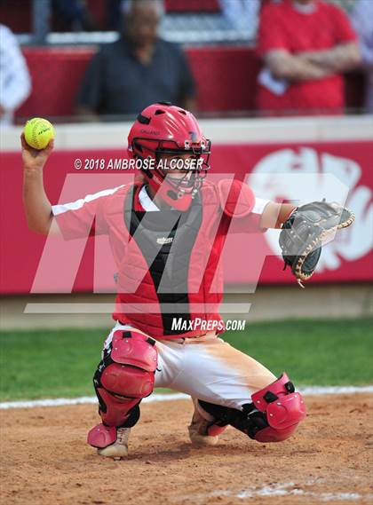 Thumbnail 1 in Lamar vs. Katy (UIL 6A Area Playoff) photogallery.