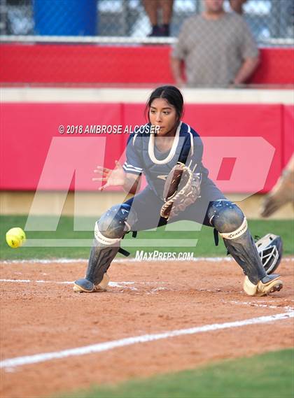 Thumbnail 3 in Lamar vs. Katy (UIL 6A Area Playoff) photogallery.