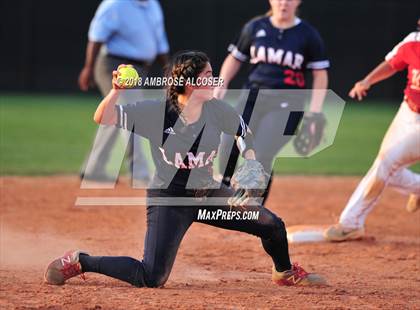 Thumbnail 1 in Lamar vs. Katy (UIL 6A Area Playoff) photogallery.