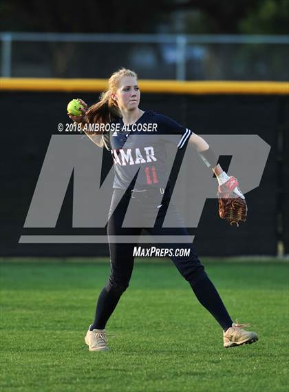 Thumbnail 2 in Lamar vs. Katy (UIL 6A Area Playoff) photogallery.