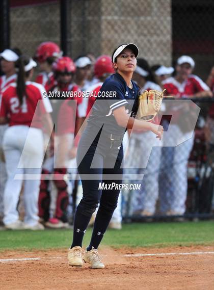 Thumbnail 2 in Lamar vs. Katy (UIL 6A Area Playoff) photogallery.