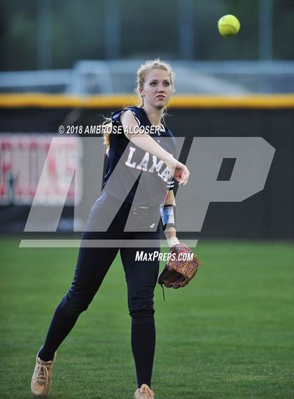 Thumbnail 1 in Lamar vs. Katy (UIL 6A Area Playoff) photogallery.