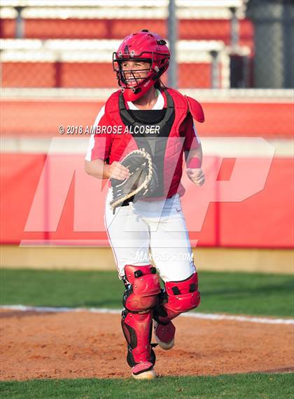 Thumbnail 2 in Lamar vs. Katy (UIL 6A Area Playoff) photogallery.