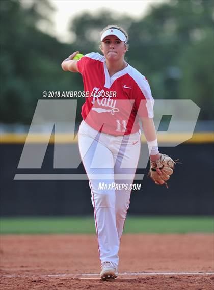 Thumbnail 3 in Lamar vs. Katy (UIL 6A Area Playoff) photogallery.