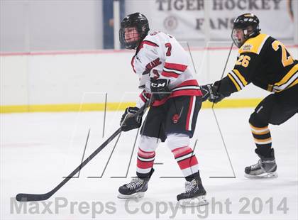 Thumbnail 3 in Chaminade vs Oakville (Challenge Cup Playoff Round 2) photogallery.