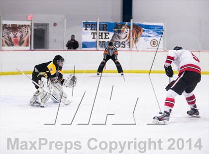 Thumbnail 3 in Chaminade vs Oakville (Challenge Cup Playoff Round 2) photogallery.