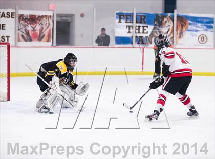 Thumbnail 2 in Chaminade vs Oakville (Challenge Cup Playoff Round 2) photogallery.