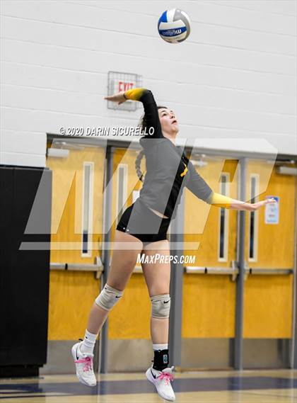 Thumbnail 3 in Mesquite vs Saguaro (AIA 4A Conference Play-In) photogallery.