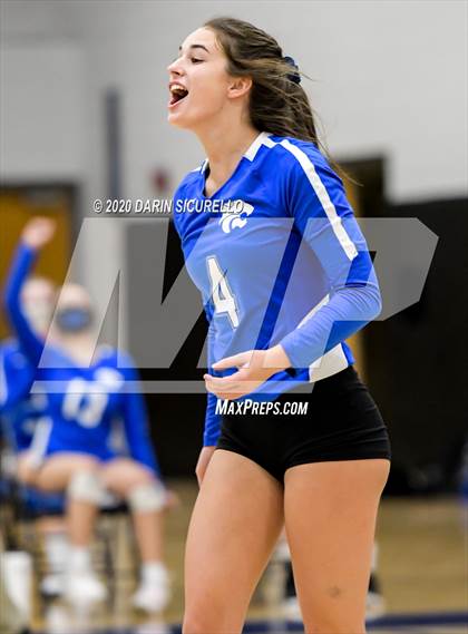 Thumbnail 2 in Mesquite vs Saguaro (AIA 4A Conference Play-In) photogallery.