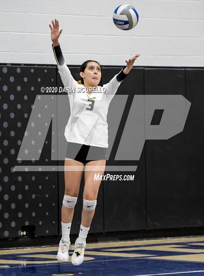 Thumbnail 2 in Mesquite vs Saguaro (AIA 4A Conference Play-In) photogallery.