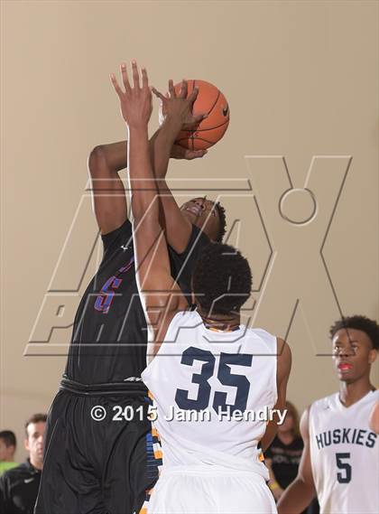 Thumbnail 2 in Dawson @ JW North (MaxPreps Holiday Classic) photogallery.