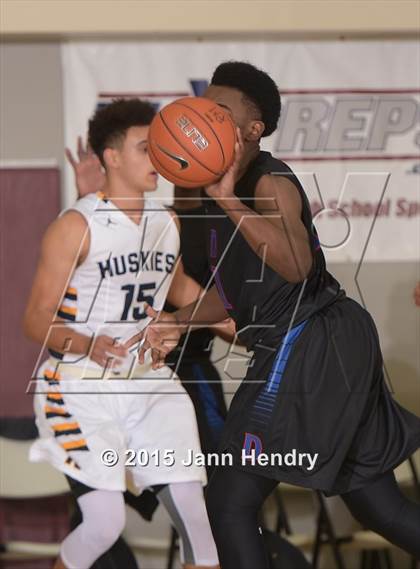 Thumbnail 2 in Dawson @ JW North (MaxPreps Holiday Classic) photogallery.
