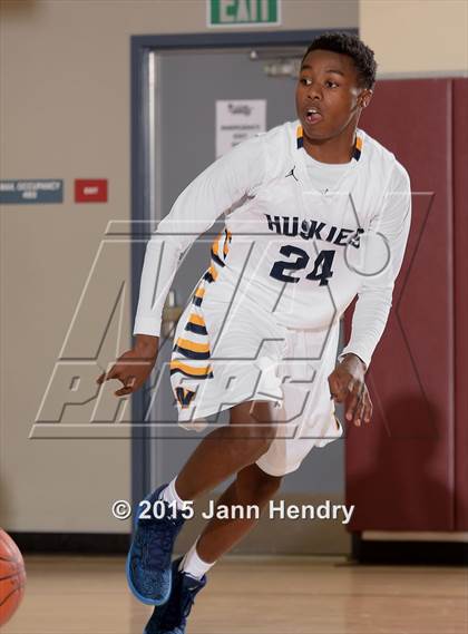 Thumbnail 2 in Dawson @ JW North (MaxPreps Holiday Classic) photogallery.