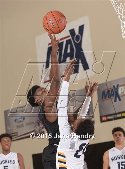 Thumbnail 3 in Dawson @ JW North (MaxPreps Holiday Classic) photogallery.