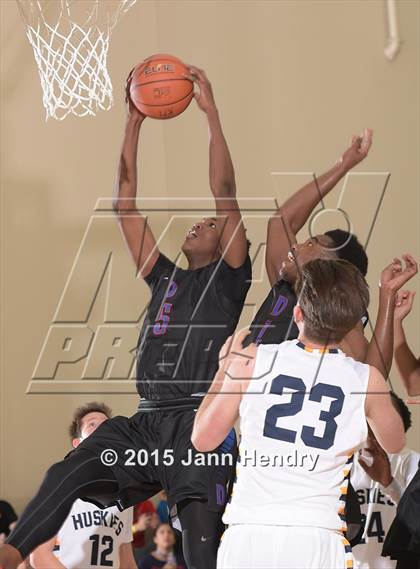 Thumbnail 1 in Dawson @ JW North (MaxPreps Holiday Classic) photogallery.