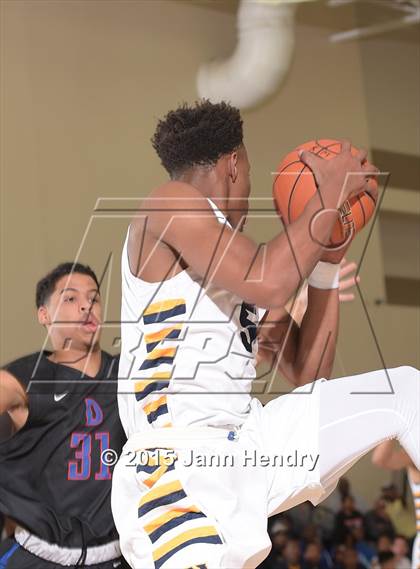 Thumbnail 3 in Dawson @ JW North (MaxPreps Holiday Classic) photogallery.