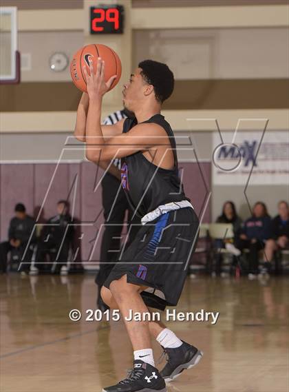 Thumbnail 1 in Dawson @ JW North (MaxPreps Holiday Classic) photogallery.