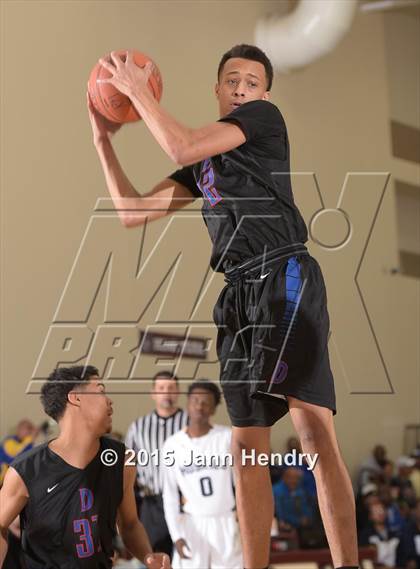 Thumbnail 2 in Dawson @ JW North (MaxPreps Holiday Classic) photogallery.