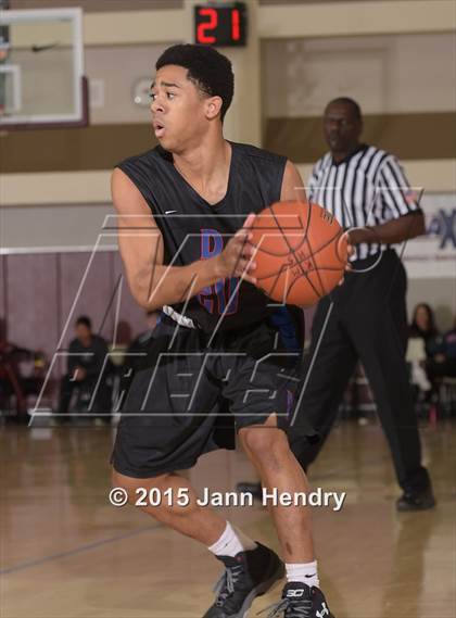 Thumbnail 3 in Dawson @ JW North (MaxPreps Holiday Classic) photogallery.
