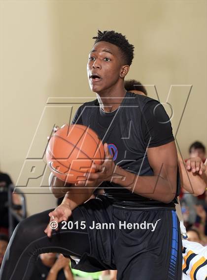 Thumbnail 1 in Dawson @ JW North (MaxPreps Holiday Classic) photogallery.