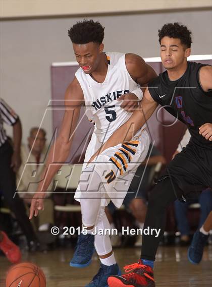 Thumbnail 2 in Dawson @ JW North (MaxPreps Holiday Classic) photogallery.
