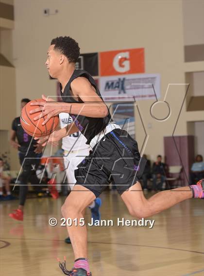Thumbnail 3 in Dawson @ JW North (MaxPreps Holiday Classic) photogallery.