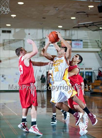 Thumbnail 1 in Bishop Diego vs. Clovis West (Santa Barbara Holiday Classic) photogallery.