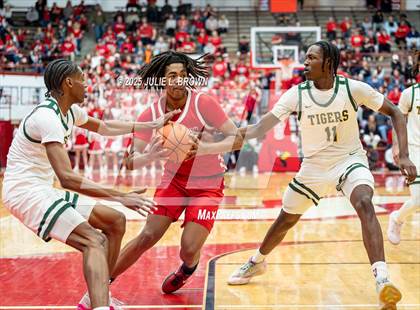 Thumbnail 2 in Princeton vs. Indianapolis Crispus Attucks (IHSAA 3A Southport Semi-state semi-final) photogallery.