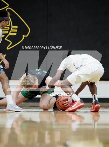 Thumbnail 2 in Azle vs Fossil Ridge photogallery.