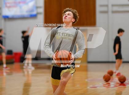 Thumbnail 1 in Mt. Vernon @ New Palestine photogallery.