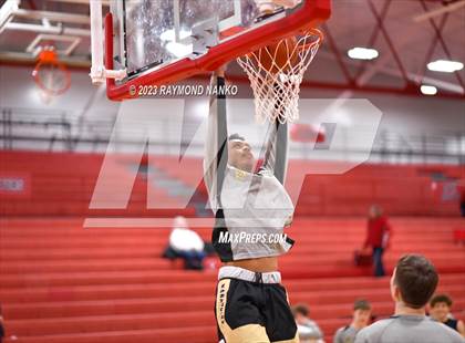 Thumbnail 3 in Mt. Vernon @ New Palestine photogallery.