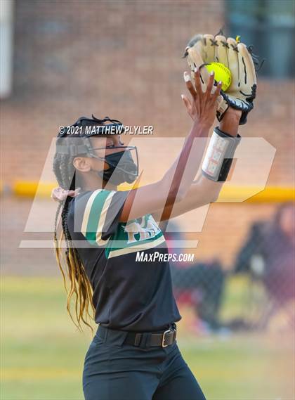 Thumbnail 2 in Pinecrest @ Hoke County (Lupus Awareness Night) photogallery.
