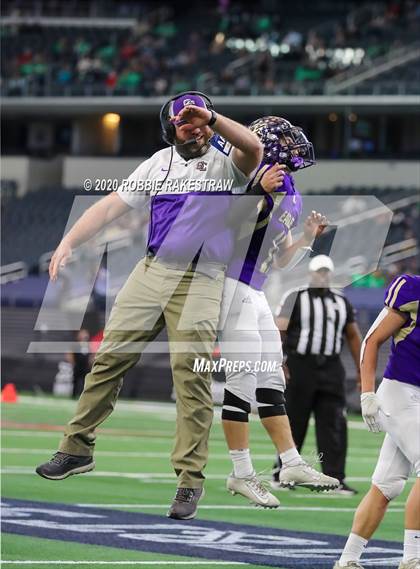Thumbnail 2 in May vs. Sterling City (UIL 6-Man 1A Division 1 State Final) photogallery.