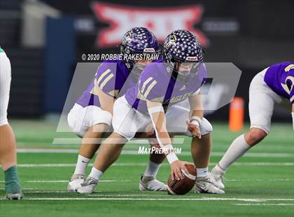 Thumbnail 3 in May vs. Sterling City (UIL 6-Man 1A Division 1 State Final) photogallery.