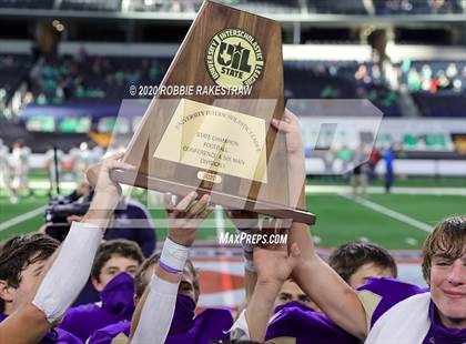 Thumbnail 1 in May vs. Sterling City (UIL 6-Man 1A Division 1 State Final) photogallery.