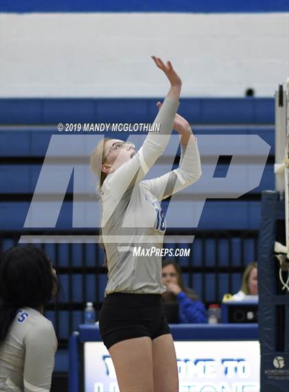 Thumbnail 1 in Morton @ Limestone photogallery.