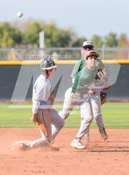 Thumbnail 2 in Moorpark vs West Albany  (Coach Bob Invitational) photogallery.