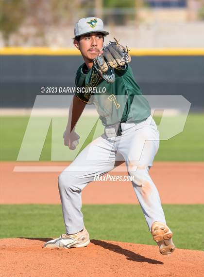 Thumbnail 1 in Moorpark vs West Albany  (Coach Bob Invitational) photogallery.
