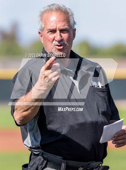Thumbnail 3 in Moorpark vs West Albany  (Coach Bob Invitational) photogallery.
