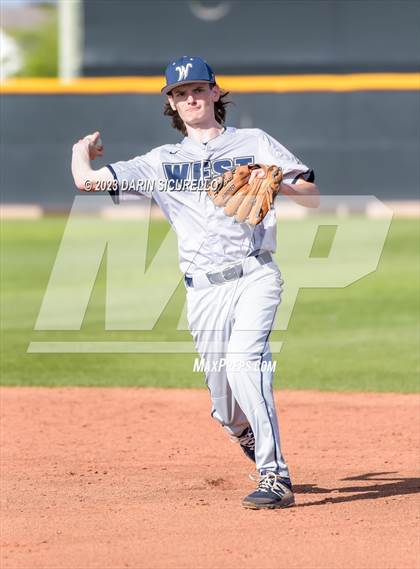 Thumbnail 1 in Moorpark vs West Albany  (Coach Bob Invitational) photogallery.