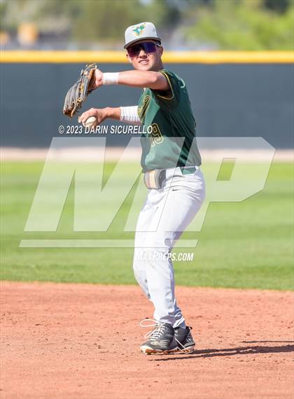 Thumbnail 2 in Moorpark vs West Albany  (Coach Bob Invitational) photogallery.