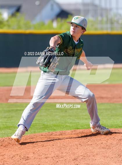 Thumbnail 2 in Moorpark vs West Albany  (Coach Bob Invitational) photogallery.