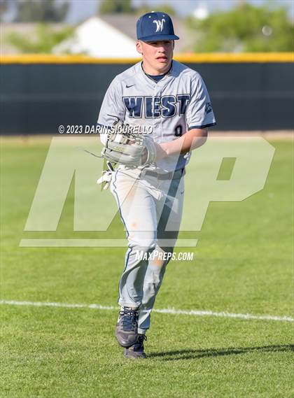 Thumbnail 2 in Moorpark vs West Albany  (Coach Bob Invitational) photogallery.