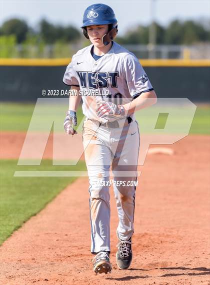 Thumbnail 1 in Moorpark vs West Albany  (Coach Bob Invitational) photogallery.