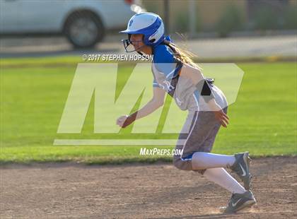 Thumbnail 3 in Sierra vs. Calaveras (CIF SJS D4 Final) photogallery.